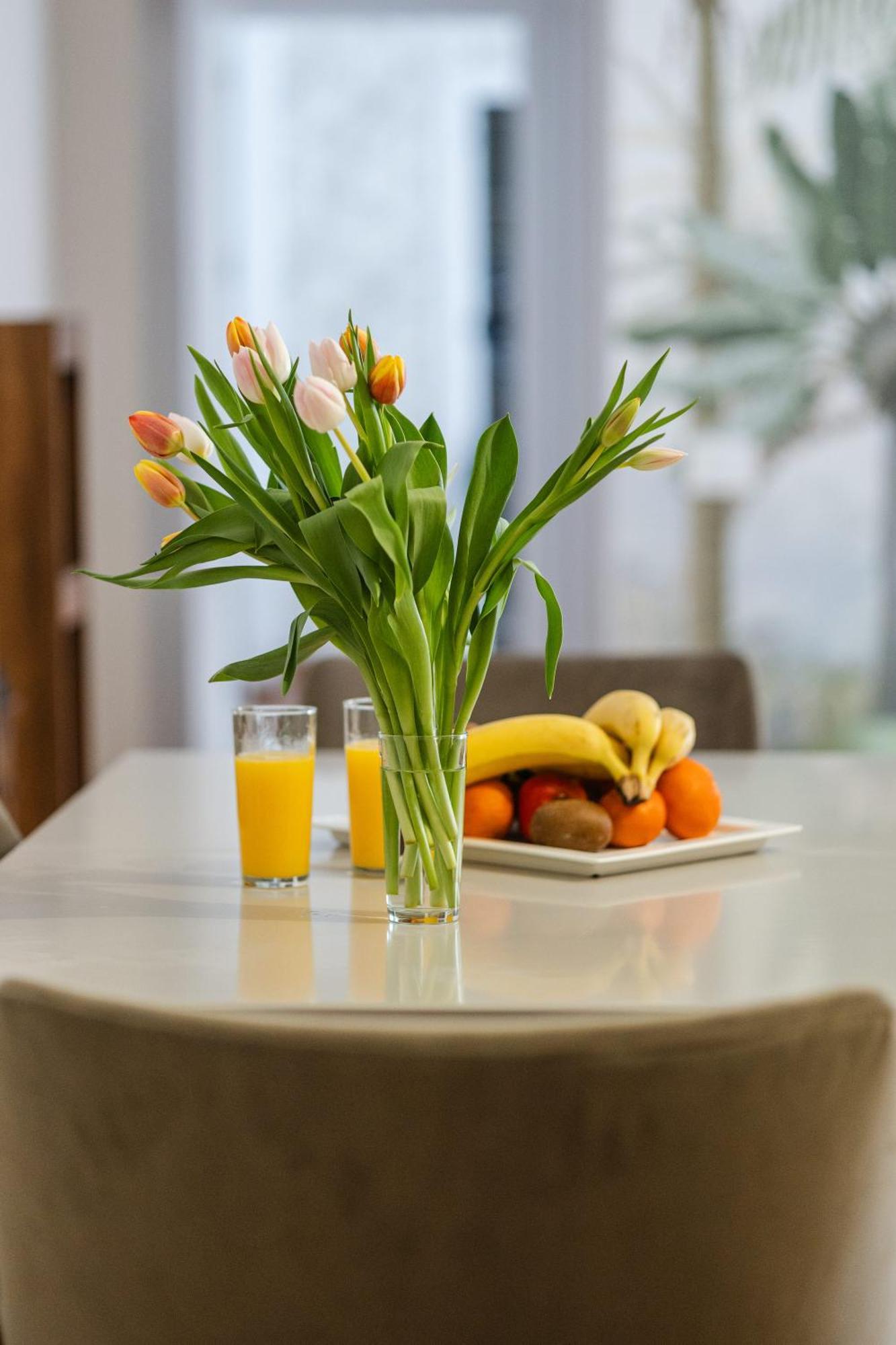 Peak Aparthotel - Old Town - By Cityhost Brasov Ngoại thất bức ảnh