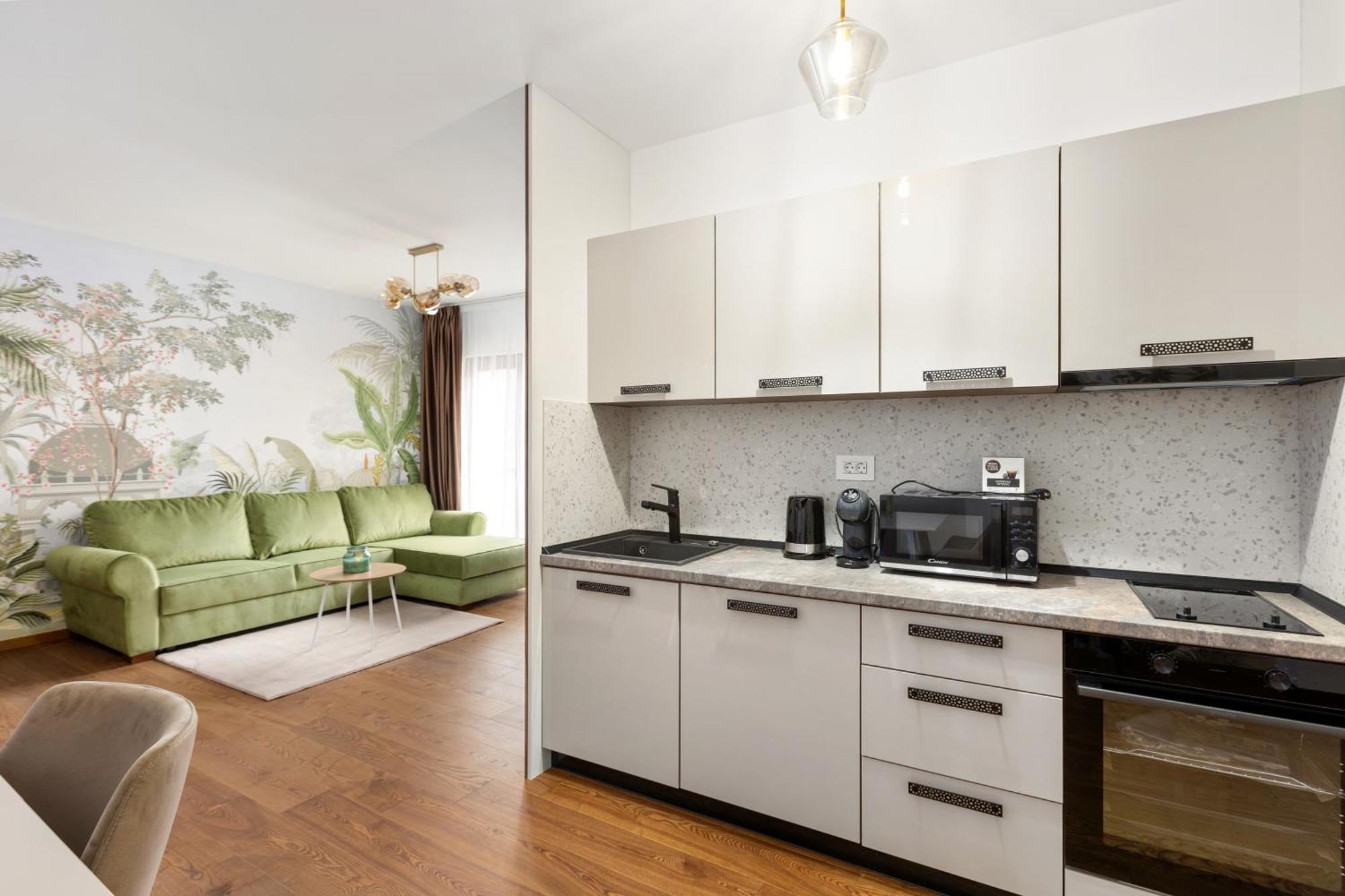 Peak Aparthotel - Old Town - By Cityhost Brasov Ngoại thất bức ảnh