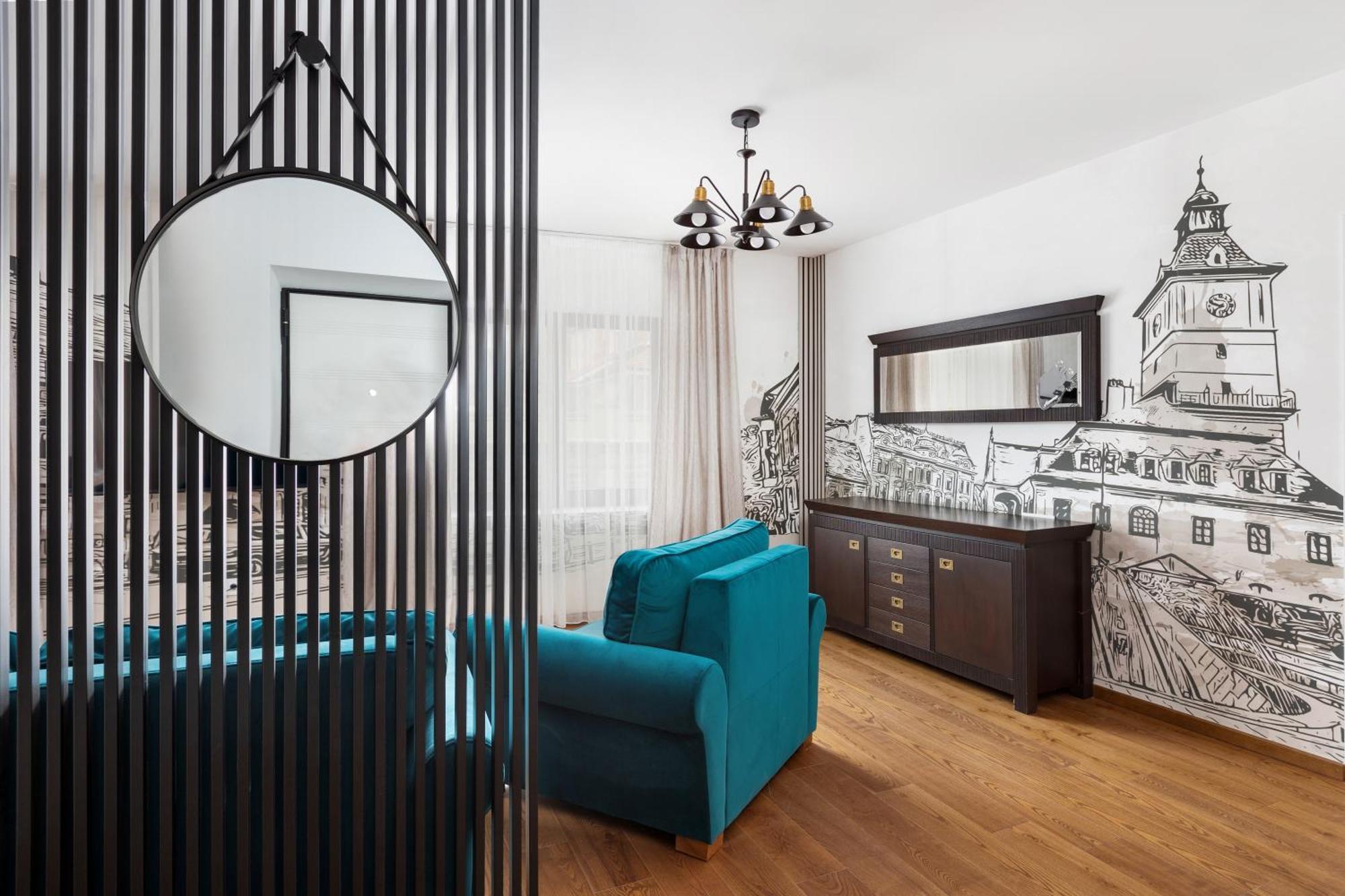 Peak Aparthotel - Old Town - By Cityhost Brasov Ngoại thất bức ảnh