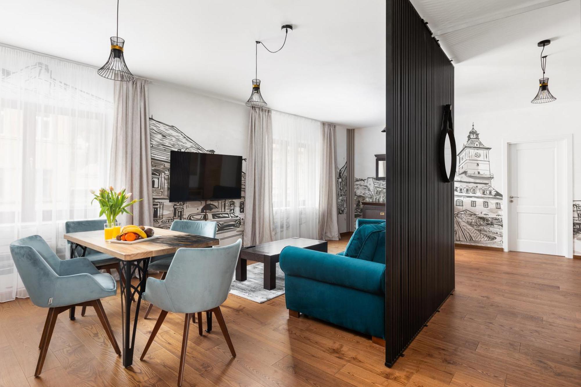 Peak Aparthotel - Old Town - By Cityhost Brasov Ngoại thất bức ảnh