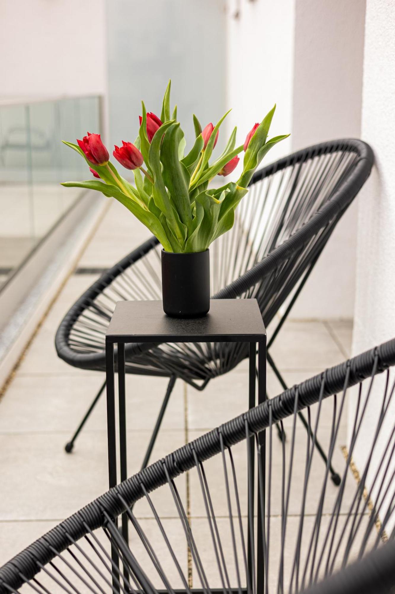 Peak Aparthotel - Old Town - By Cityhost Brasov Ngoại thất bức ảnh
